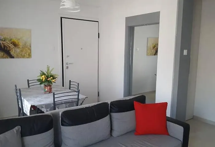 Cellate Cozy Home