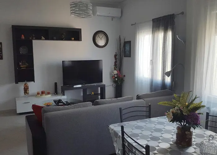 Cellate Cozy Home